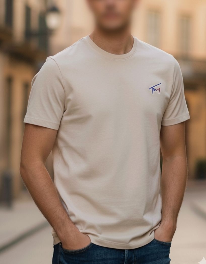 TOMMY HILFIGER T-SHIRT